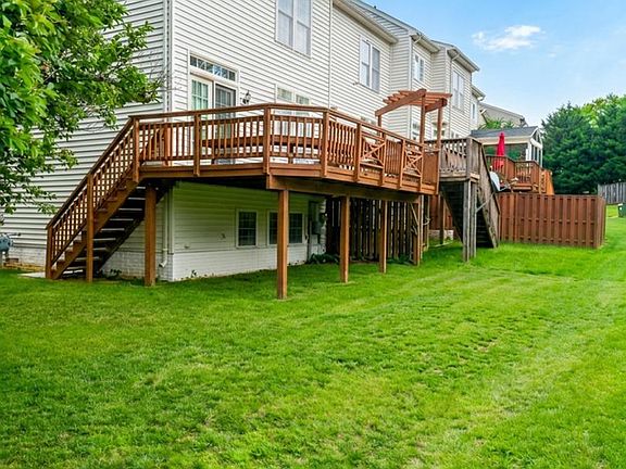 3rd image of 8050 Montour Heights Dr