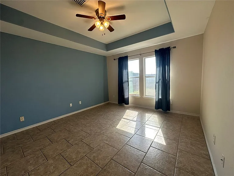 2012 Cottonwood Dr — Photo 12