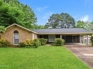 820 Canterbury Cv, Southaven, MS 38671