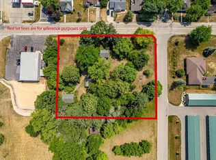 517 E North St, Poynette, WI 53955