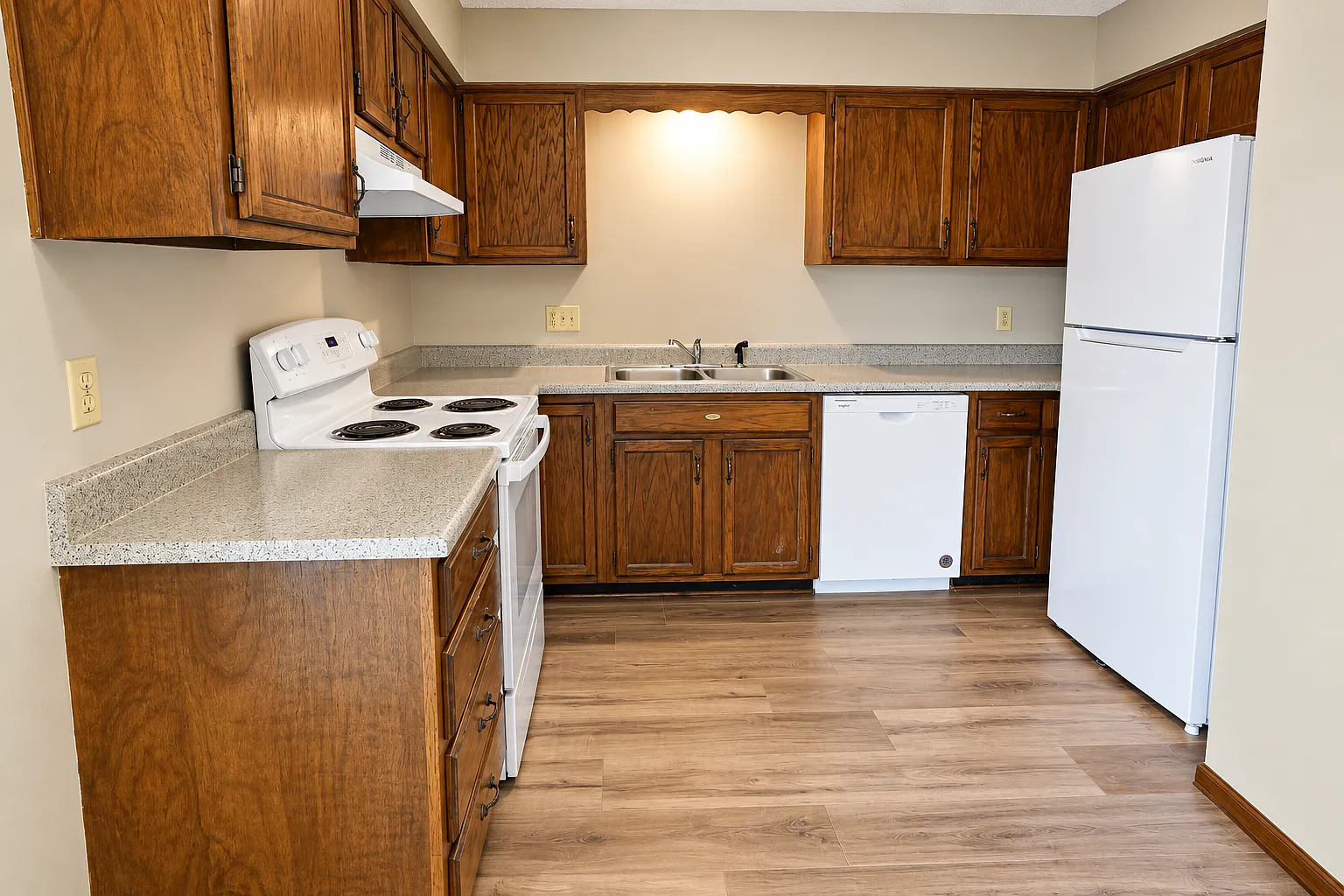 3 bed, 960 sqft, $1,350 — Photo 3