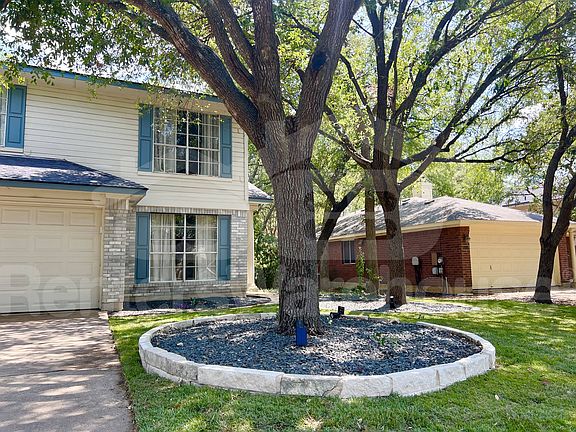 3rd image of 9313 Sanford Dr