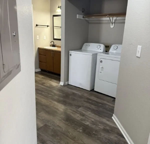 835 Wisconsin St #2D — Photo 11