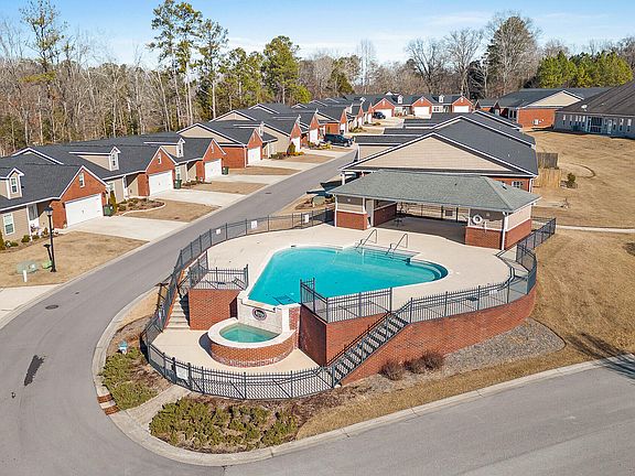 4th image of 178 Thistlewood Dr