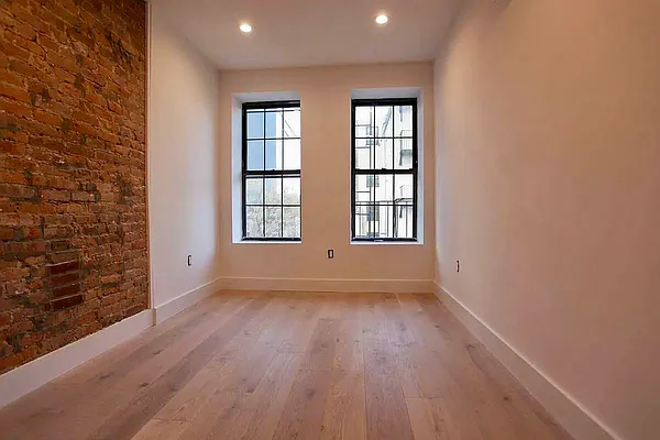 Rented by Metropolitan Property Group | media 8