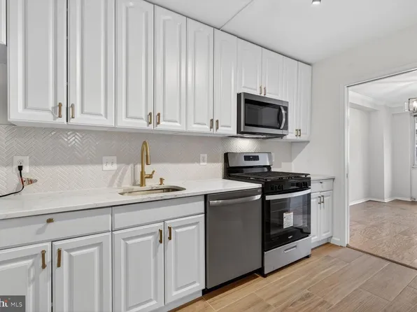 4515 Willard Ave APT S616, Chevy Chase, MD 20815