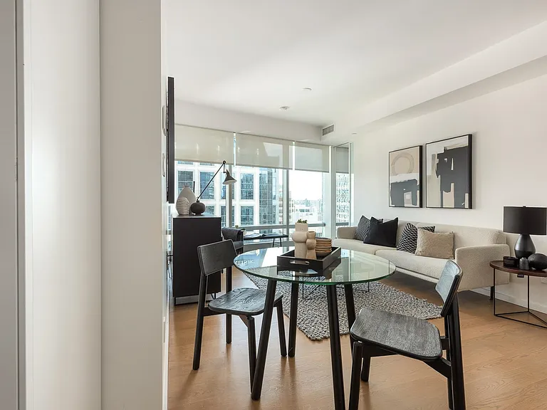 1151 Georgia St W #3108 — Photo 2