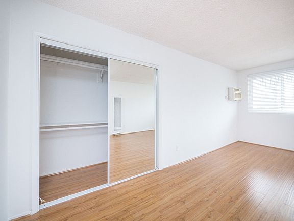 5th image of 817 S Saint Andrews Pl #80201