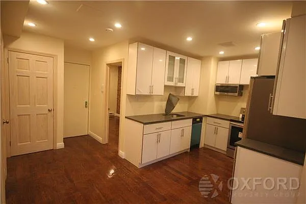 Rented by Oxford Property Group | media 27