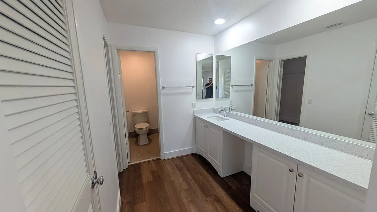 3705 SW Quail Meadow Trl Apt F — Photo 3