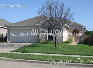 5312 Stone Meadow Ln, Fort Worth, TX 76179