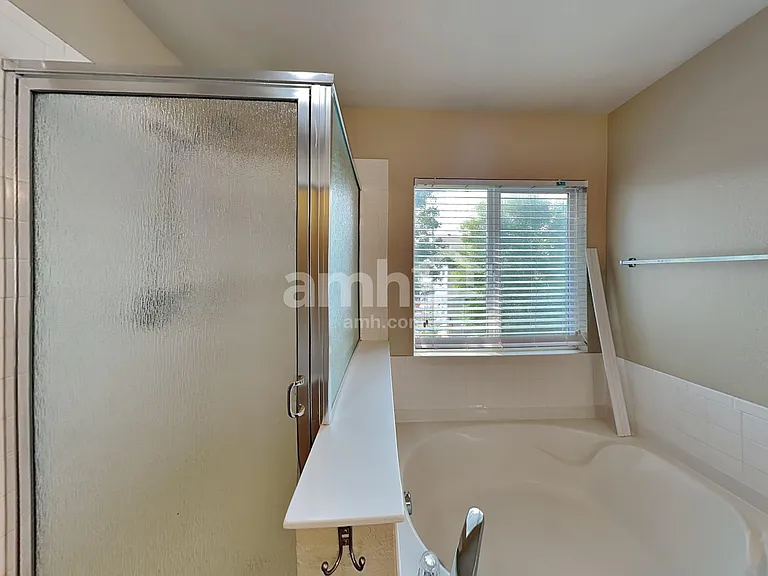 13725 Kearney St — Photo 22