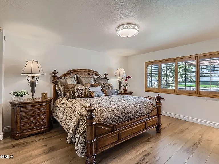 1305 E Steamboat Bend Dr — Photo 19