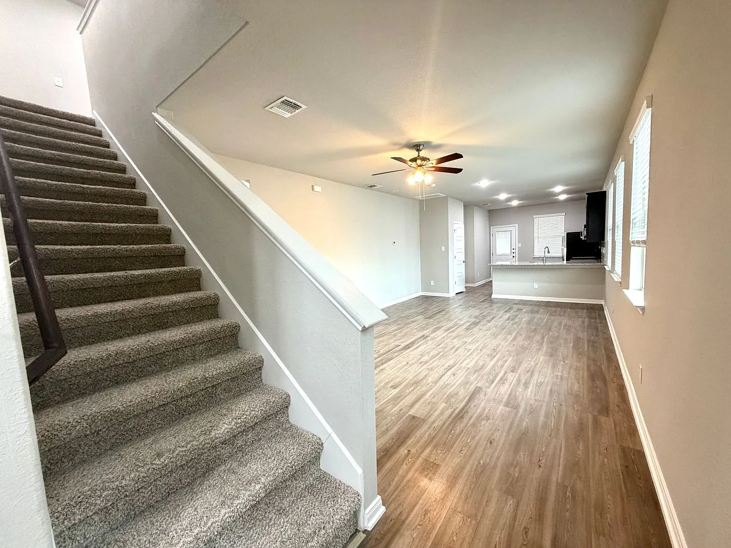 Beautiful 3/2.5 in Cibolo — Photo 3