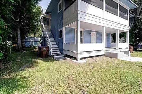 3rd image of 220 N Beaumont Ave APT 3