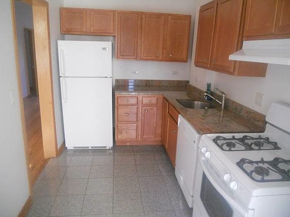 3rd image of 2804 N Campbell Ave #1