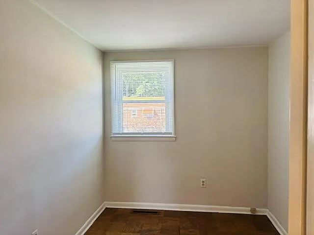 928 Circle Dr — Photo 8