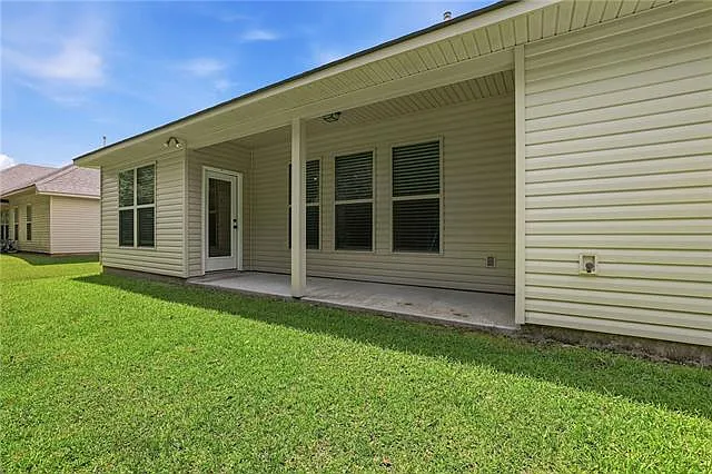 11056 Regency Ave — Photo 20
