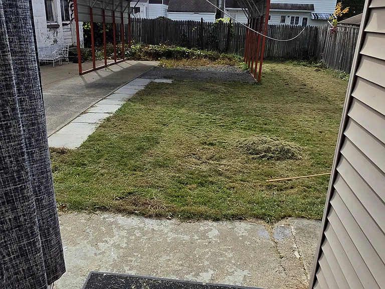 372 W Academy St — Photo 29