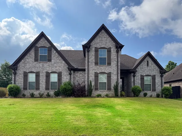 8633 Silverwood Dr, Bartlett, TN 38133