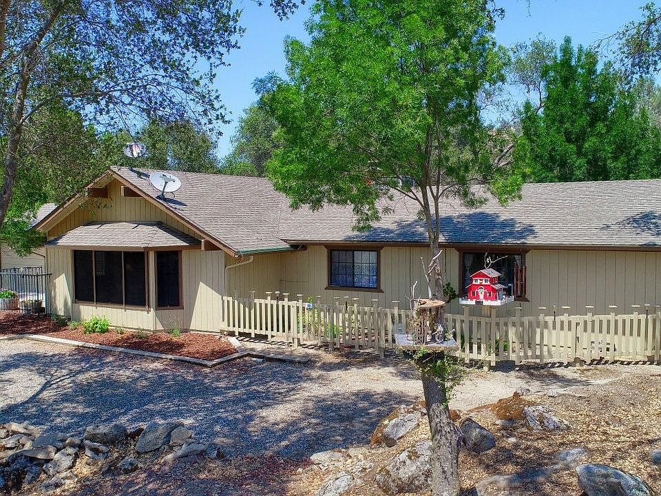 1st image of 42729 Badger Circle Dr