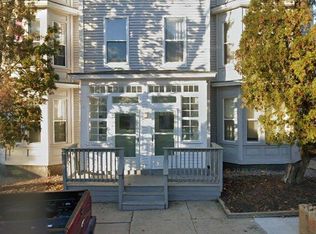 428 Amherst St APT 3, Manchester, NH 03104