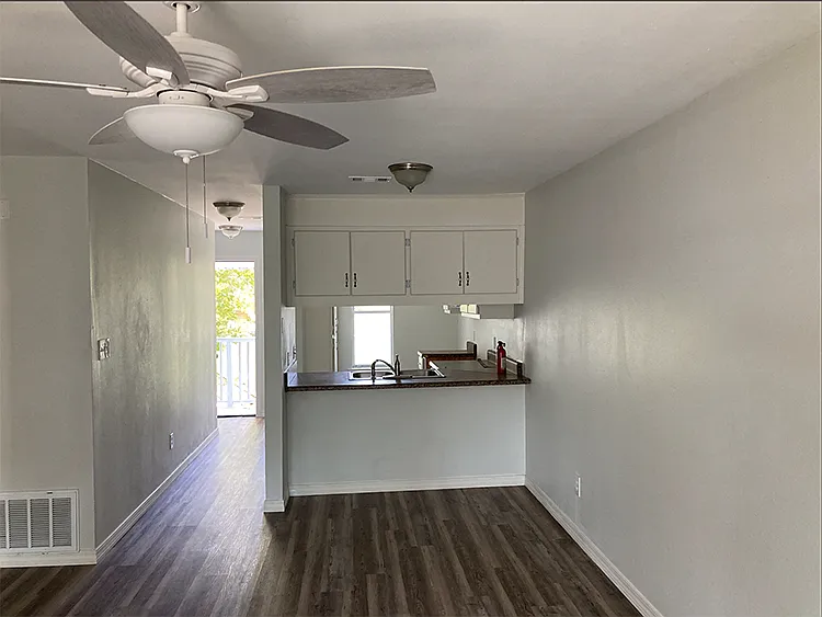 2 bed, 1000 sqft, $1,195 — Photo 3