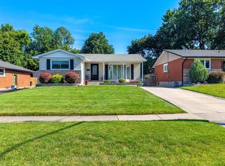 17 Carole St, Halton Hills, ON L7G 3X5