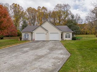 111 Willow Oak Ct, Bristol, VA 24201