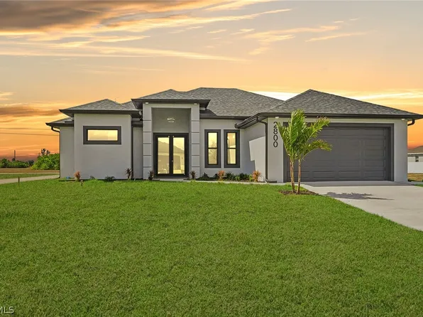 2800 NE 4th Place Cpe, Coral, FL 33909