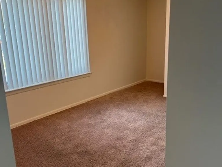 2132 Pennsylvania Ave — Photo 56