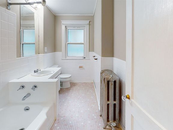 20-22 Upcrest Rd. #1 Boston - Brighton Shared Unit Photo 6