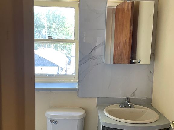 3rd image of 1404 6th Ave APT 3