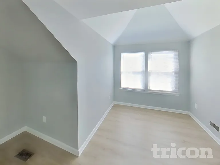 6603 Polynesian Ln — Photo 5