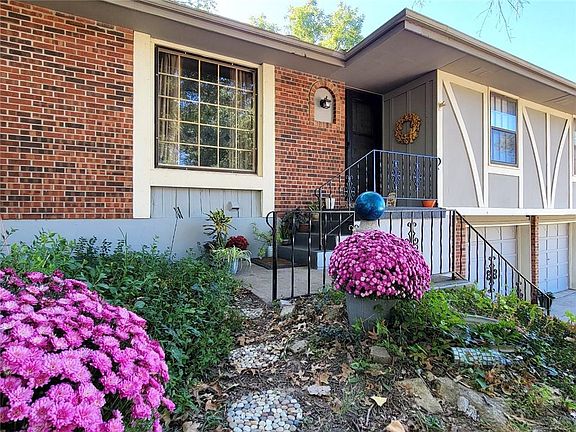 5th image of 5813 NW Buttonwood Dr