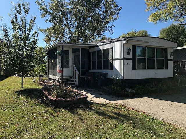 1st image of 124 Hazelwood Ln