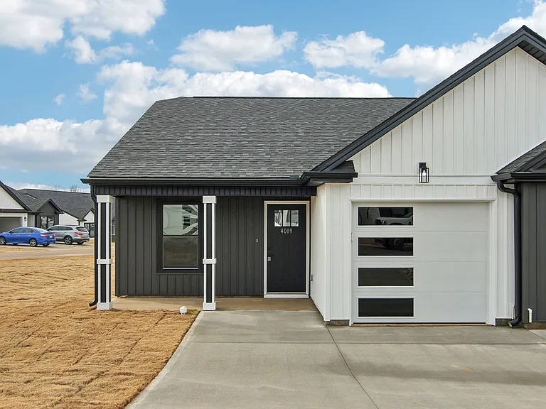 5008 Aspen Spring Way — Photo 18
