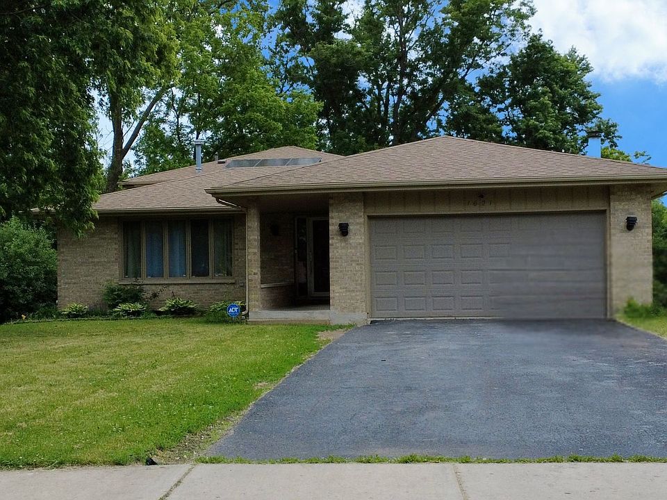 1st image of 1621 Lawrence Cres