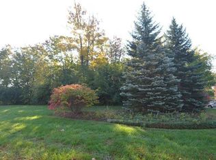 901 Rotherham Cir, Beech Grove, IN 46107