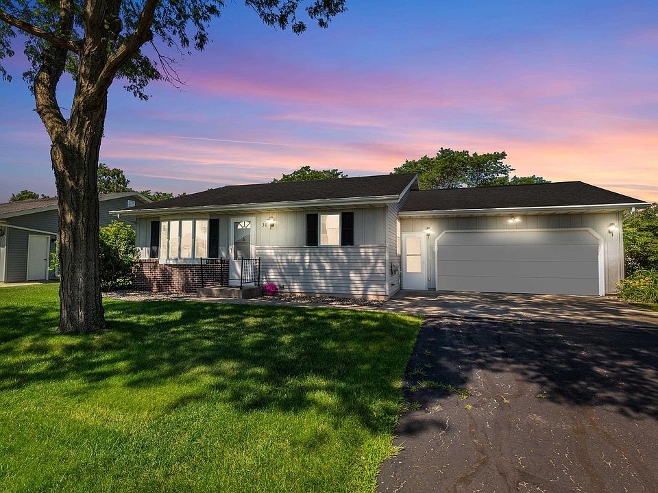 1st image of 38 Heritage Ct