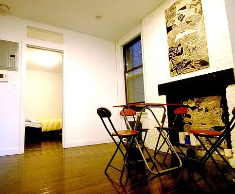 Rented by Bold New York | media 199