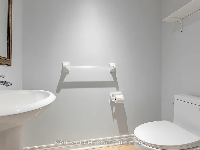 2628 Bur Oak Ave — Photo 6
