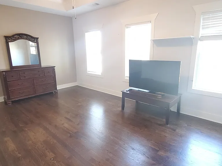 Large rear bedroom