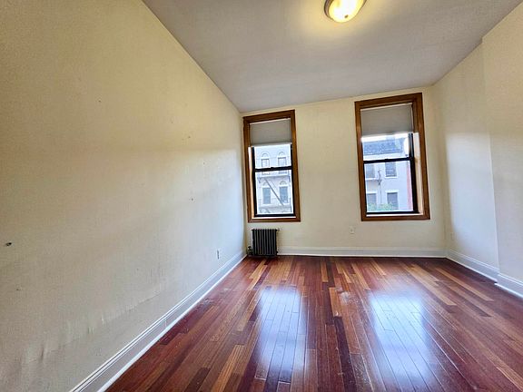 4th image of 274 W 19th St #4N