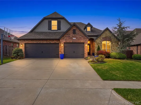 5758 E 143rd St S, Bixby, OK 74008