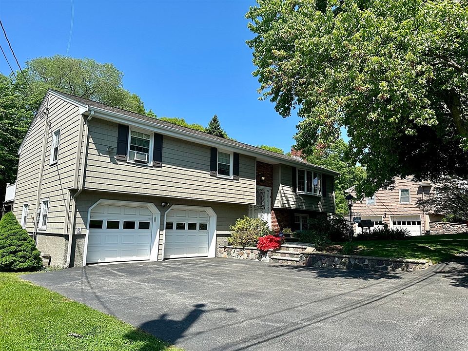 2nd image of 8 Stonewood Ave
