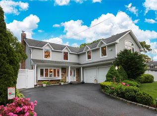 5 Cedar Ave, Lake Grove, NY 11755