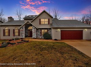 1024 Timbercreek Dr, Grand Ledge, MI 48837