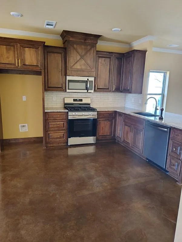 3 bed, 1500 sqft, $1,600 — Photo 3