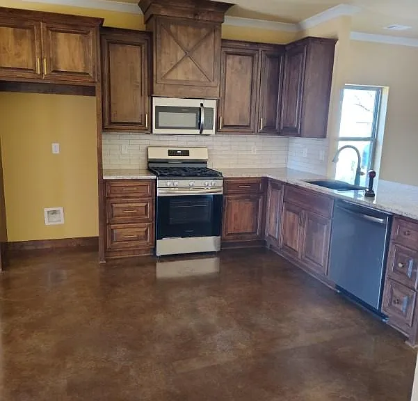 304 W Rollins St — Photo 3